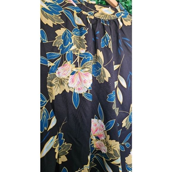 Tops - Highneck Blouse